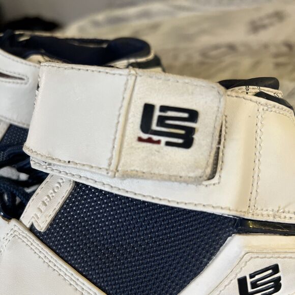 Size 3.5 - Nike Zoom LeBron 2 Retro USA 2004 vintage - Picture 9 of 11